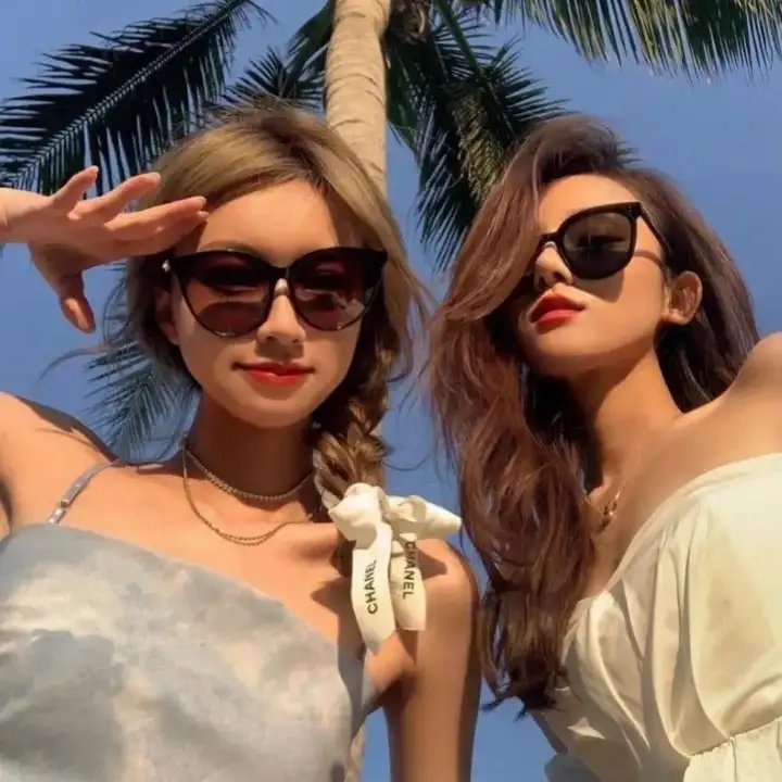 一个叫小小船的男孩